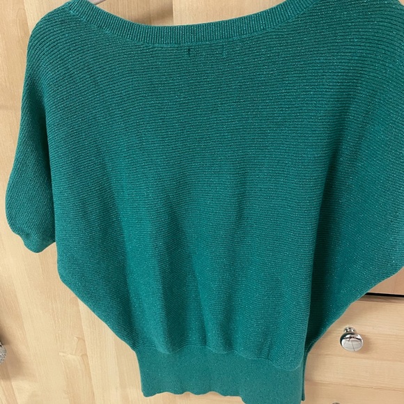 Express sweater - Picture 3 of 3